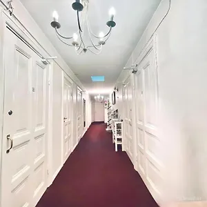 Senate Hotell